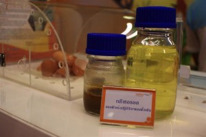 ตัวเร่งปฏิกิริยาแบบเหลว (แบบเดิม)